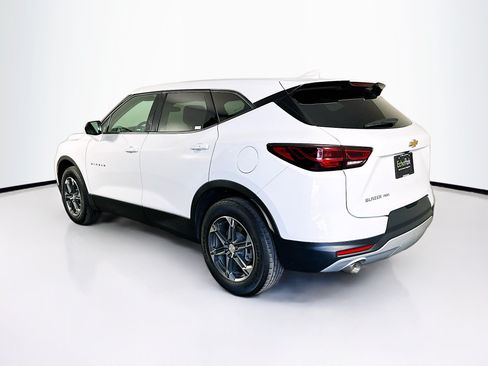 Used 2025 Chevrolet Blazer LT AWD/4WD image 5