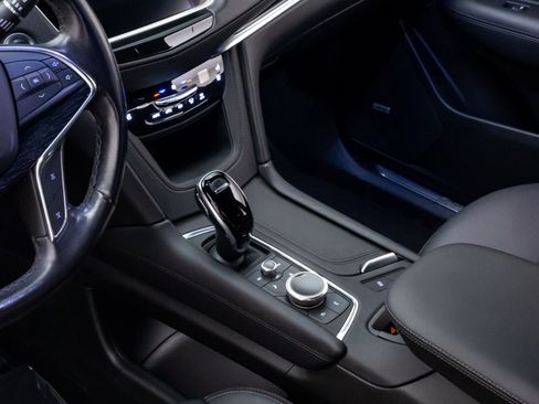 Used 2020 Cadillac XT5 Premium Luxury w/ LPO, Floor Liner Package FWD image 14