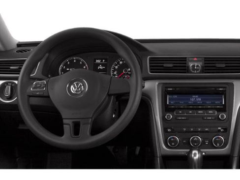 Used 2015 Volkswagen Passat 1.8T Limited Edition FWD image 6