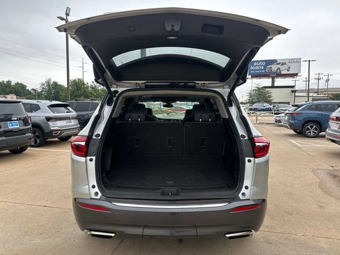 Used 2020 Buick Enclave Premium w/ Sun and Sites Package FWD image 14