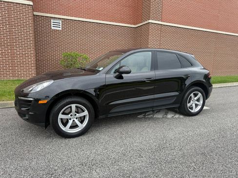 Used 2017 Porsche Macan AWD/4WD image 5