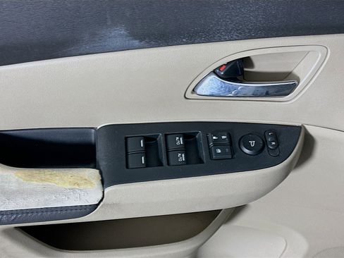 Used 2016 Honda Odyssey EX image 15