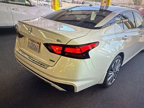 Used 2023 Nissan Altima 2.5 SL AWD/4WD image 6