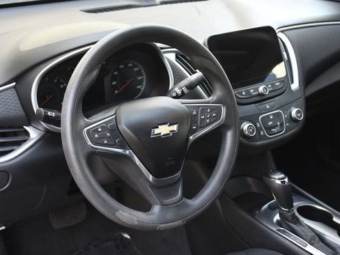 Used 2019 Chevrolet Malibu LS image 20
