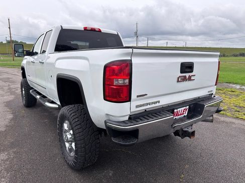 Used 2016 GMC Sierra 2500 SLT w/ Suspension Package, Off-Road AWD/4WD image 12