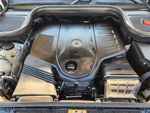 Used 2022 Mercedes-Benz GLS 450 4MATIC image 32