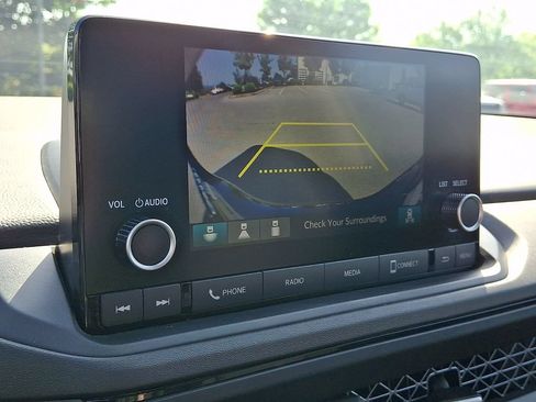 Used 2024 Honda Accord EX image 3
