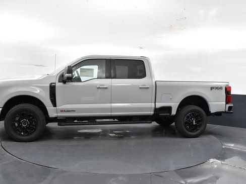 New 2025 Ford F350 XLT w/ Black Appearance Package image 9