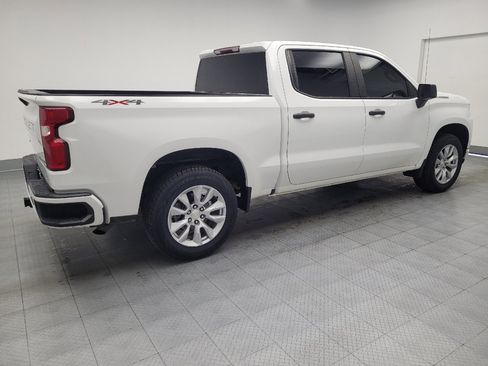 Used 2020 Chevrolet Silverado 1500 Custom w/ Custom Value Package AWD/4WD image 10