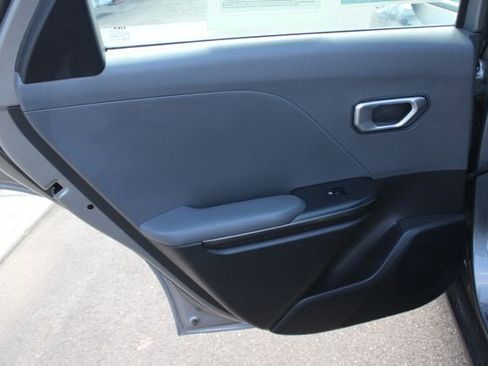 Used 2025 Kia K4 FWD image 21