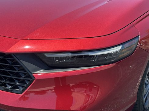 Used 2023 Honda Accord EX image 11