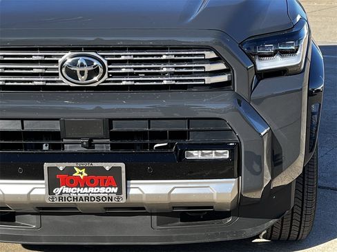 New 2025 Toyota 4Runner Limited image 8