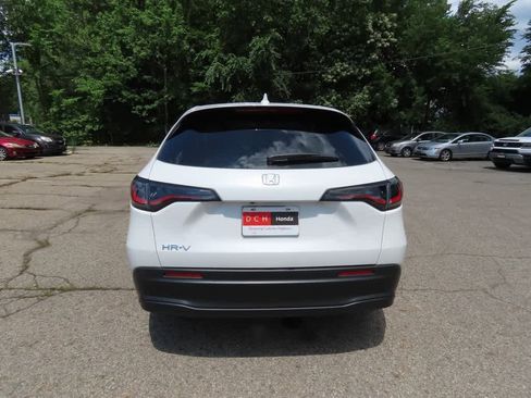 New 2026 Honda HR-V LX image 5