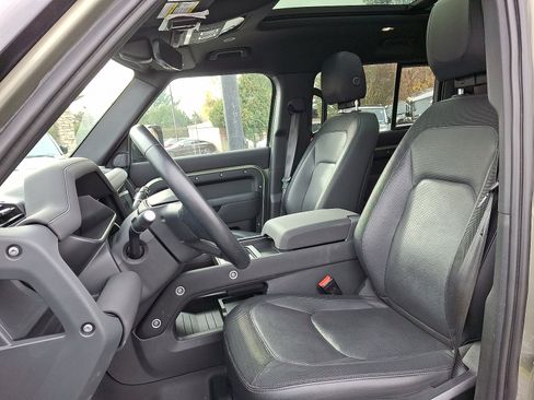 Certified 2023 Land Rover Defender 110 X-Dynamic SE image 3