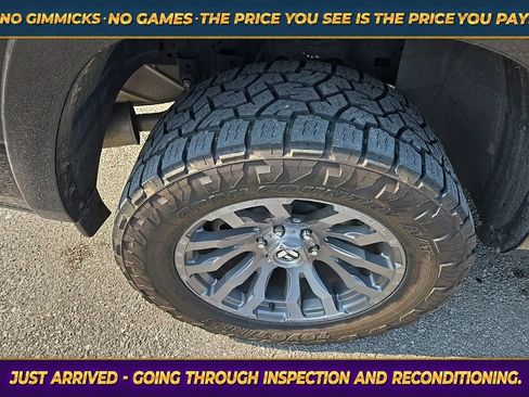 Used 2022 RAM 1500 Laramie AWD/4WD image 10