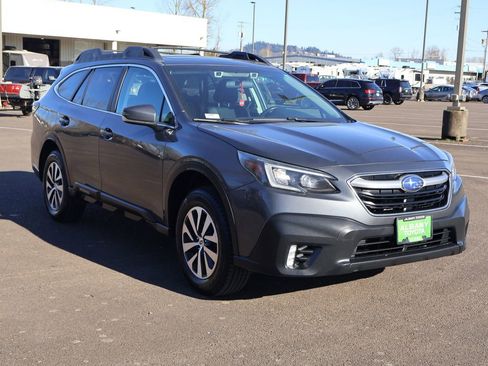 Used 2021 Subaru Outback Premium image 9