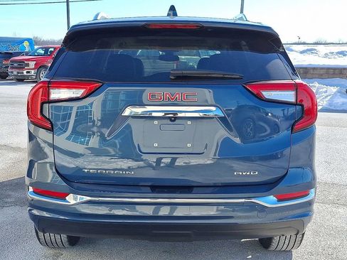 Used 2024 GMC Terrain Denali w/ Denali Premium Package image 5