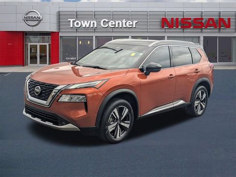 Certified 2021 Nissan Rogue Platinum FWD image 3