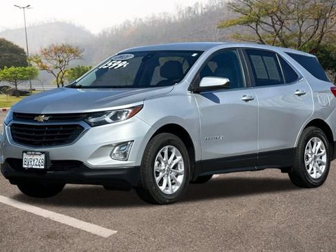 Used 2021 Chevrolet Equinox LT w/ LPO, Cargo Package AWD/4WD image 8