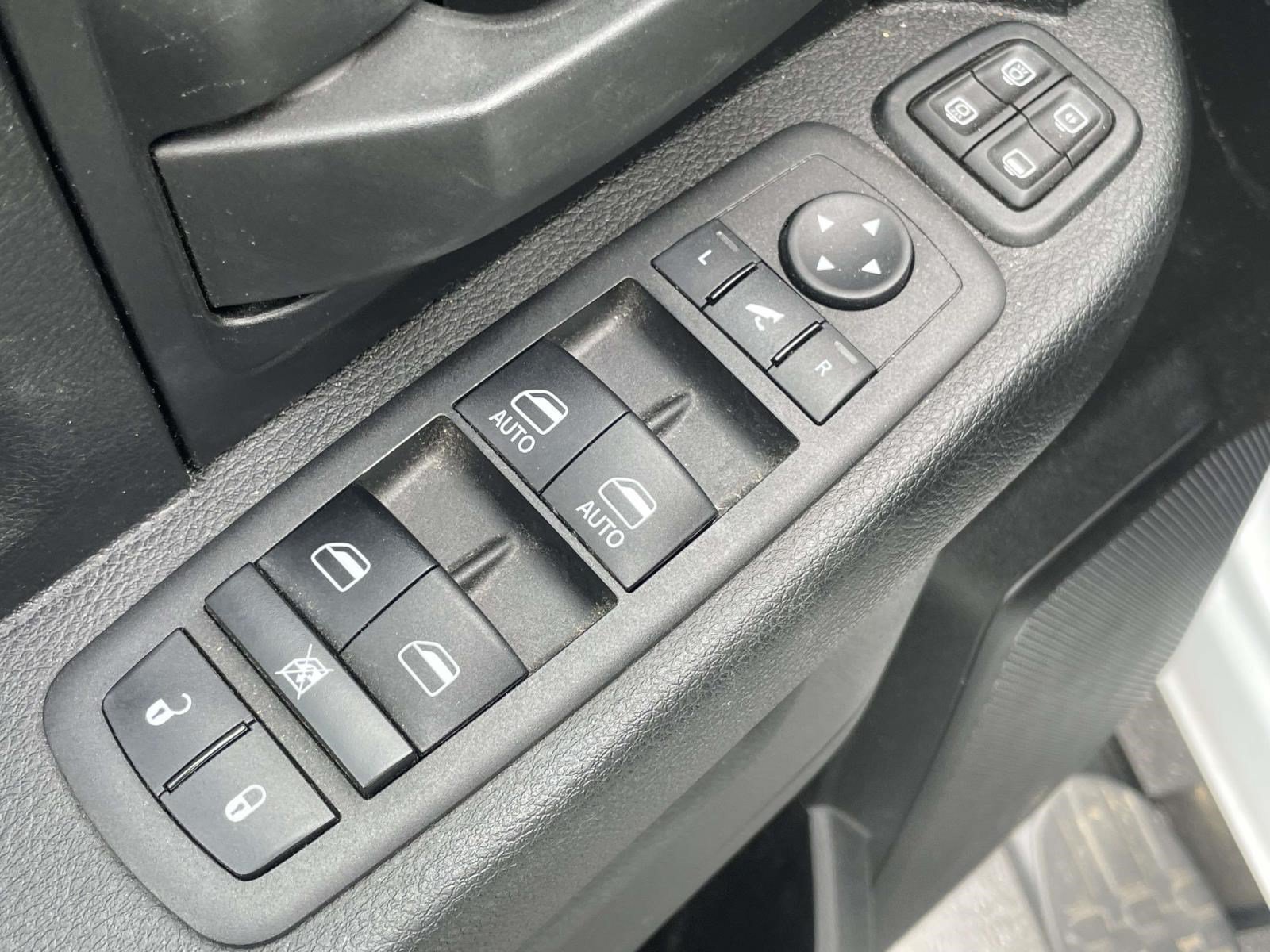 Used 2023 RAM 3500 Tradesman AWD/4WD image 16
