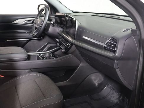 Used 2026 Chevrolet Traverse LT w/ Driver Confidence Package AWD/4WD image 26
