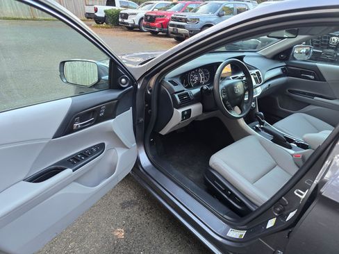 Used 2014 Honda Accord EX-L image 19