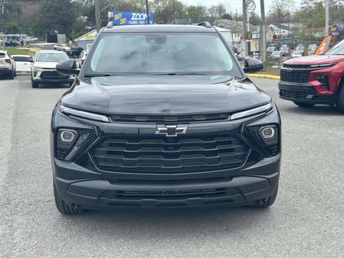 New 2026 Chevrolet TrailBlazer LT w/ Midnight Edition FWD image 8
