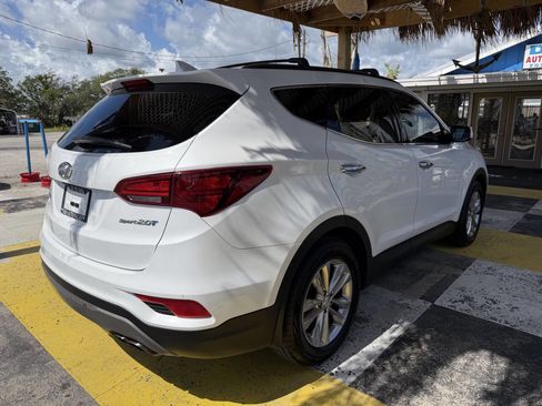 Used 2018 Hyundai Santa Fe Sport 2.0T FWD image 5