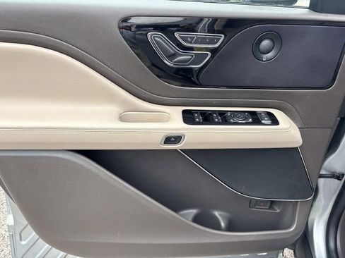 Certified 2023 Lincoln Aviator Reserve w/ Equipment Group 201A image 25
