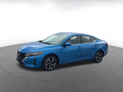 Used 2025 Nissan Sentra SV image 8