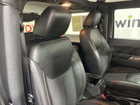 Used 2017 Jeep Wrangler 75th Anniversary image 15