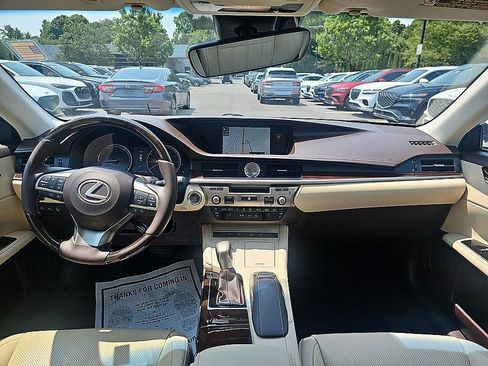Used 2017 Lexus ES 350 FWD image 31