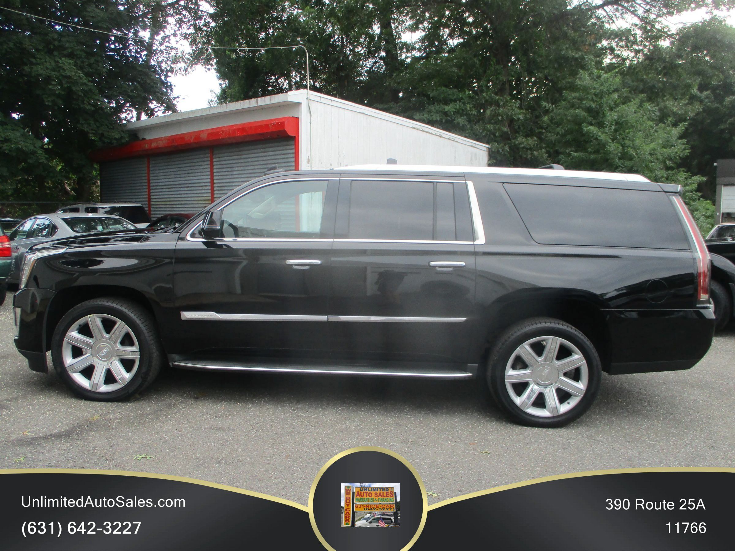 Used 2016 Cadillac Escalade ESV Luxury AWD/4WD image 3