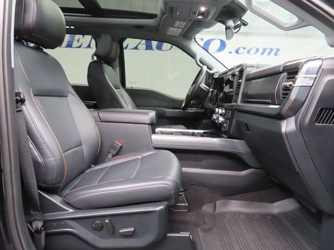 Used 2025 Ford F250 Lariat w/ Lariat Ultimate Package image 39