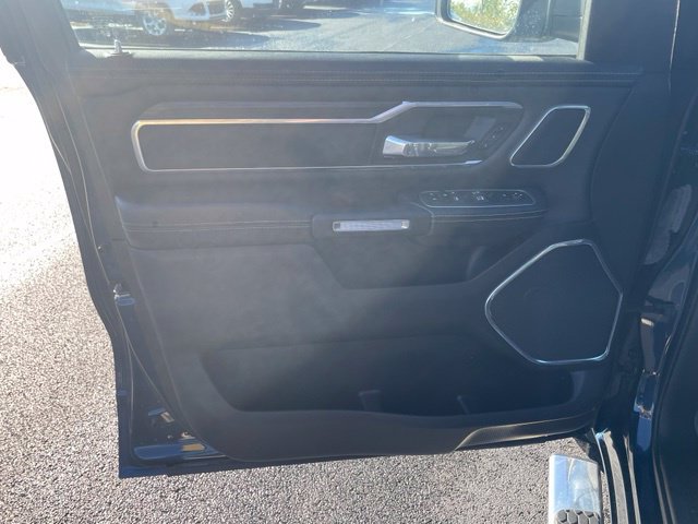 Used 2024 RAM 1500 Laramie AWD/4WD image 16