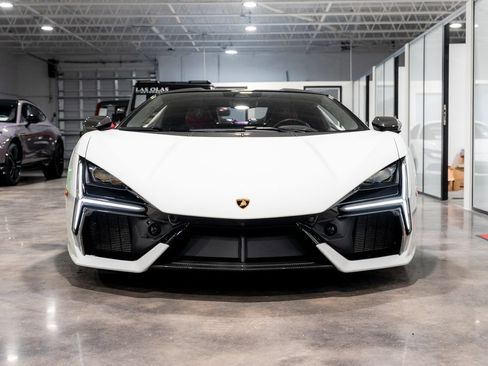 Used 2025 Lamborghini Revuelto AWD/4WD image 13