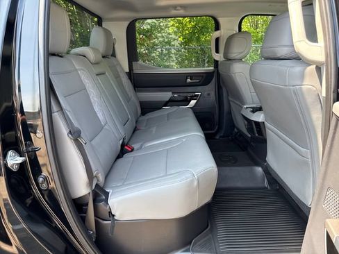Used 2022 Toyota Tundra Limited w/ TRD Off-Road Package AWD/4WD image 18