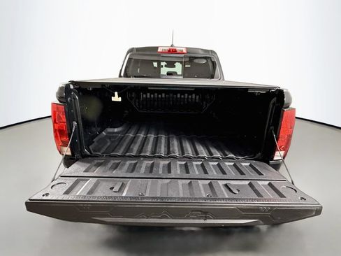 Used 2024 Chevrolet Colorado LT w/ LT Convenience Package II AWD/4WD image 25