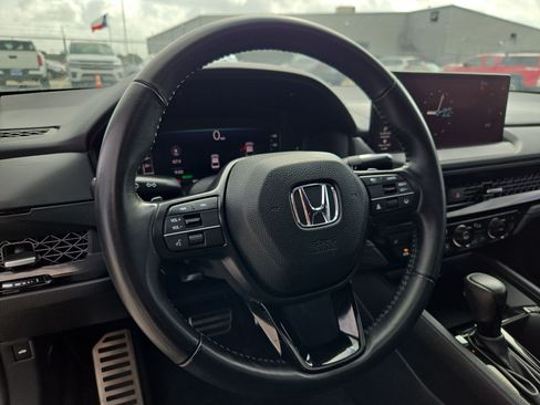 Used 2023 Honda Accord Sport image 17