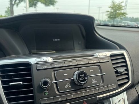 Used 2013 Honda Accord LX image 20