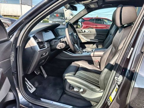 Used 2022 BMW X5 M50i AWD/4WD image 10