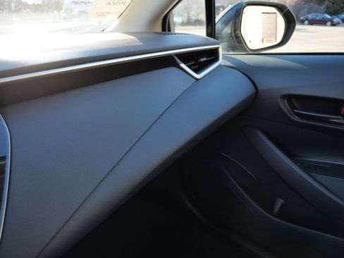 Certified 2024 Toyota Corolla LE image 32