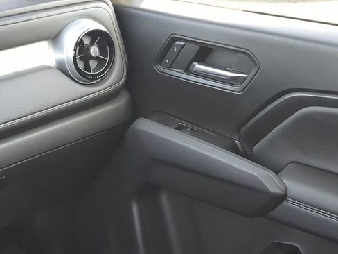 Used 2023 Chevrolet Colorado LT w/ LT Convenience Package image 23