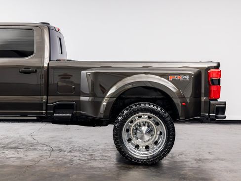 Used 2024 Ford F350 King Ranch w/ Chrome Package AWD/4WD image 12