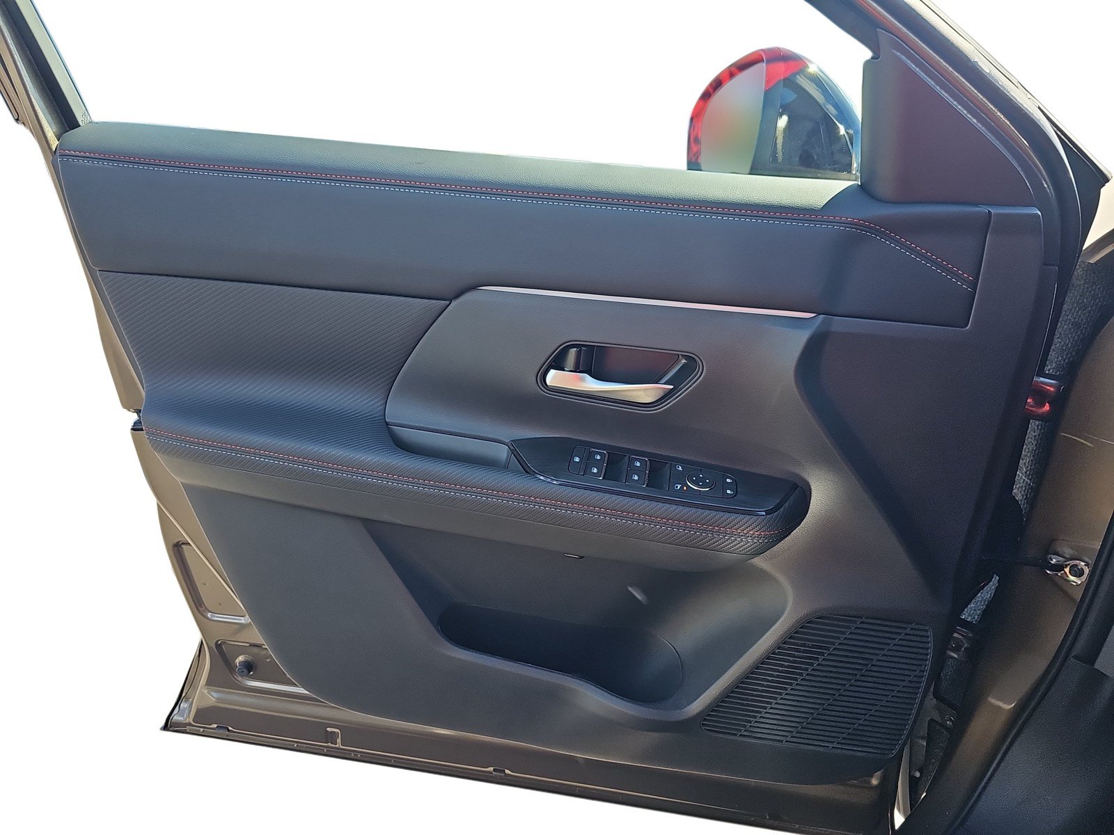 Used 2026 Nissan Kicks SR w/ SR Premium Package FWD image 23