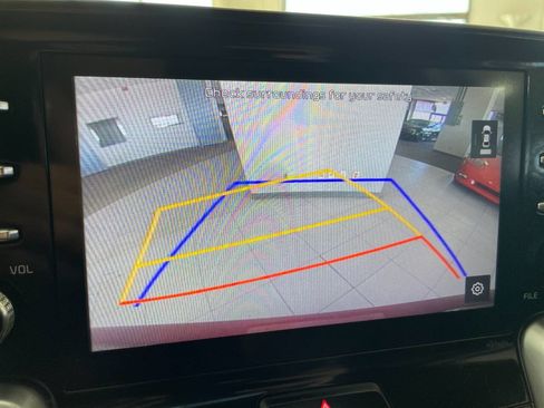 Used 2021 Kia Sorento LX image 35