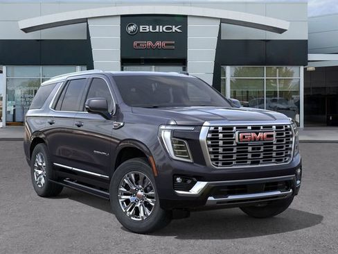 Used 2026 GMC Yukon Denali w/ Sun & Power Step Package AWD/4WD image 7