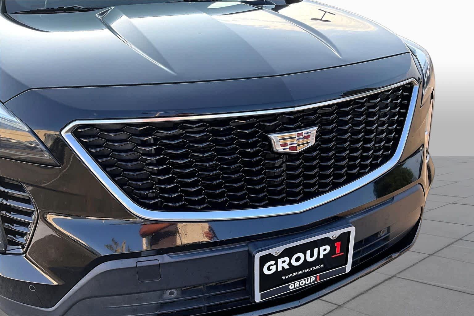 Used 2019 Cadillac XT4 Sport w/ Cold Weather Package FWD image 27