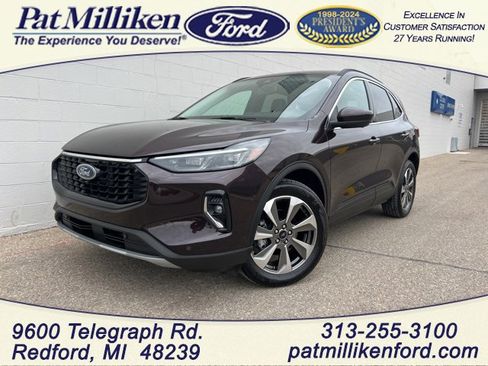 Certified 2023 Ford Escape Platinum image 1