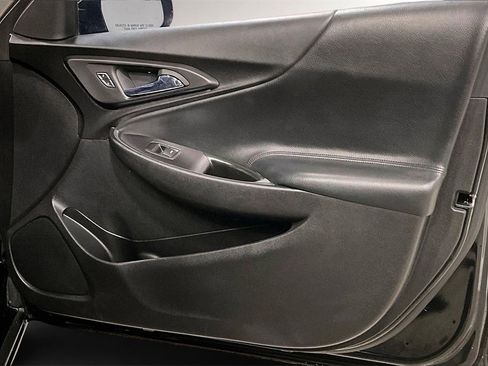 Used 2016 Chevrolet Malibu Hybrid image 27